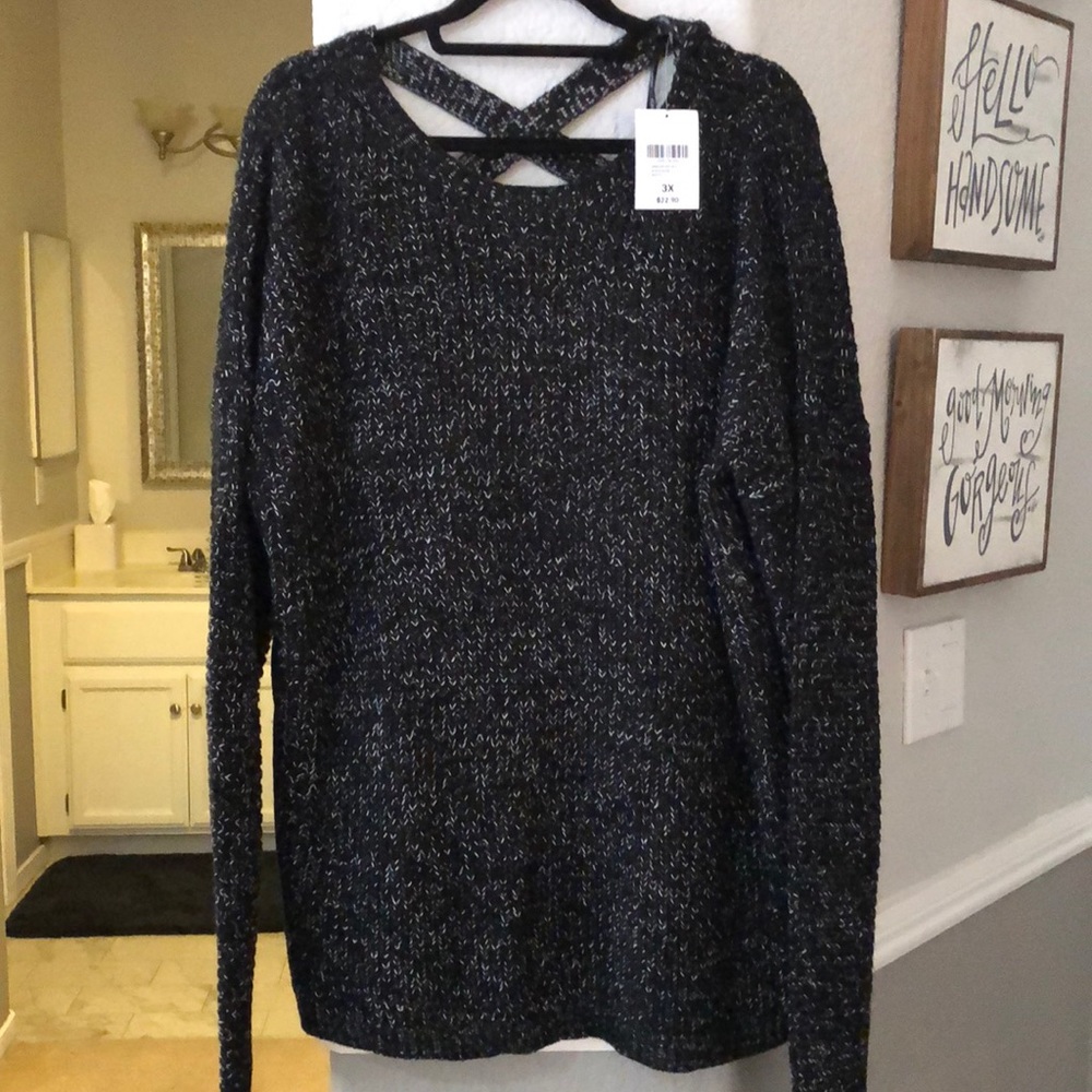 Black and White Forever21 Sweater